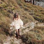 robe-de-plage-blanche-boheme de bohemienne